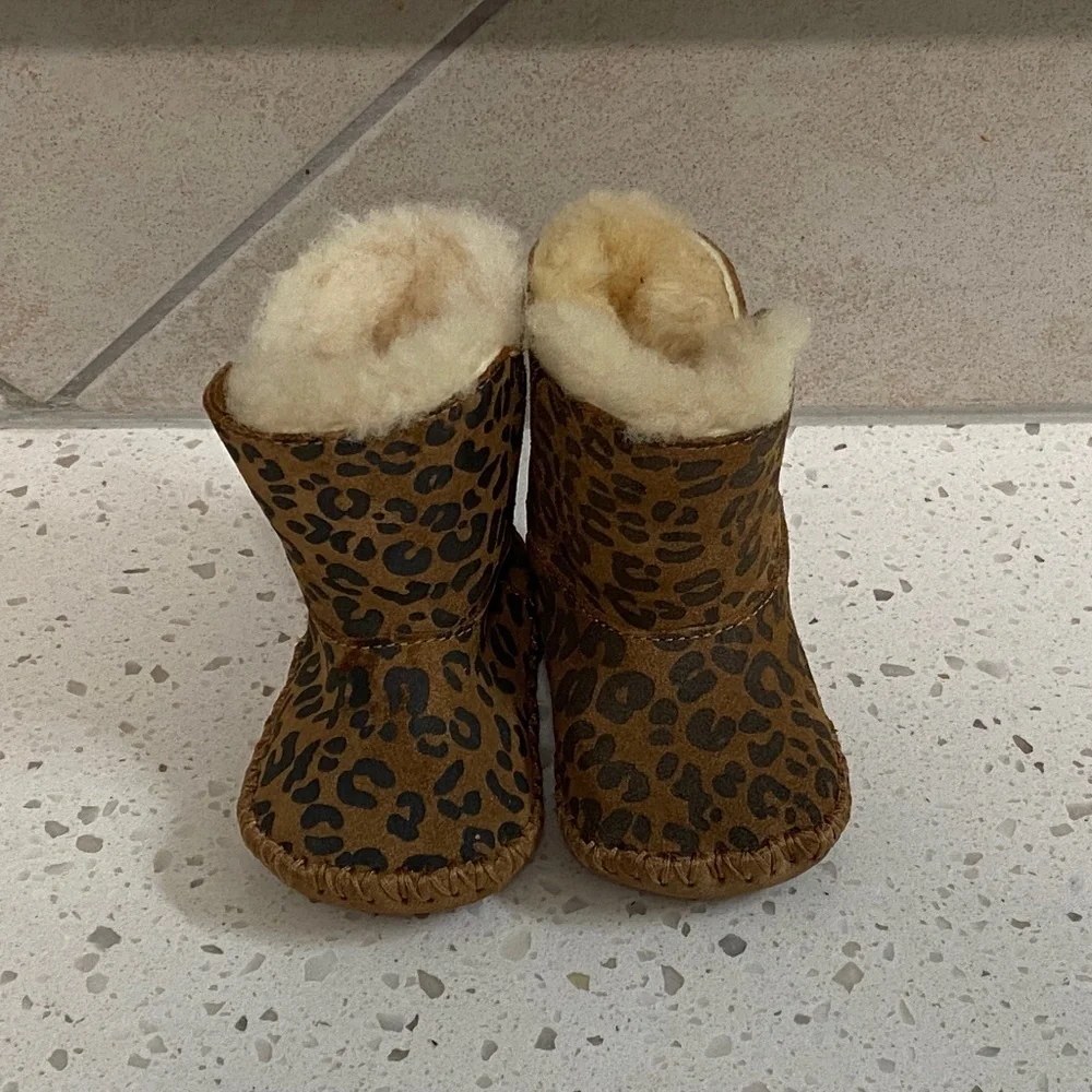 UGG Baby Leopard Print Cassie